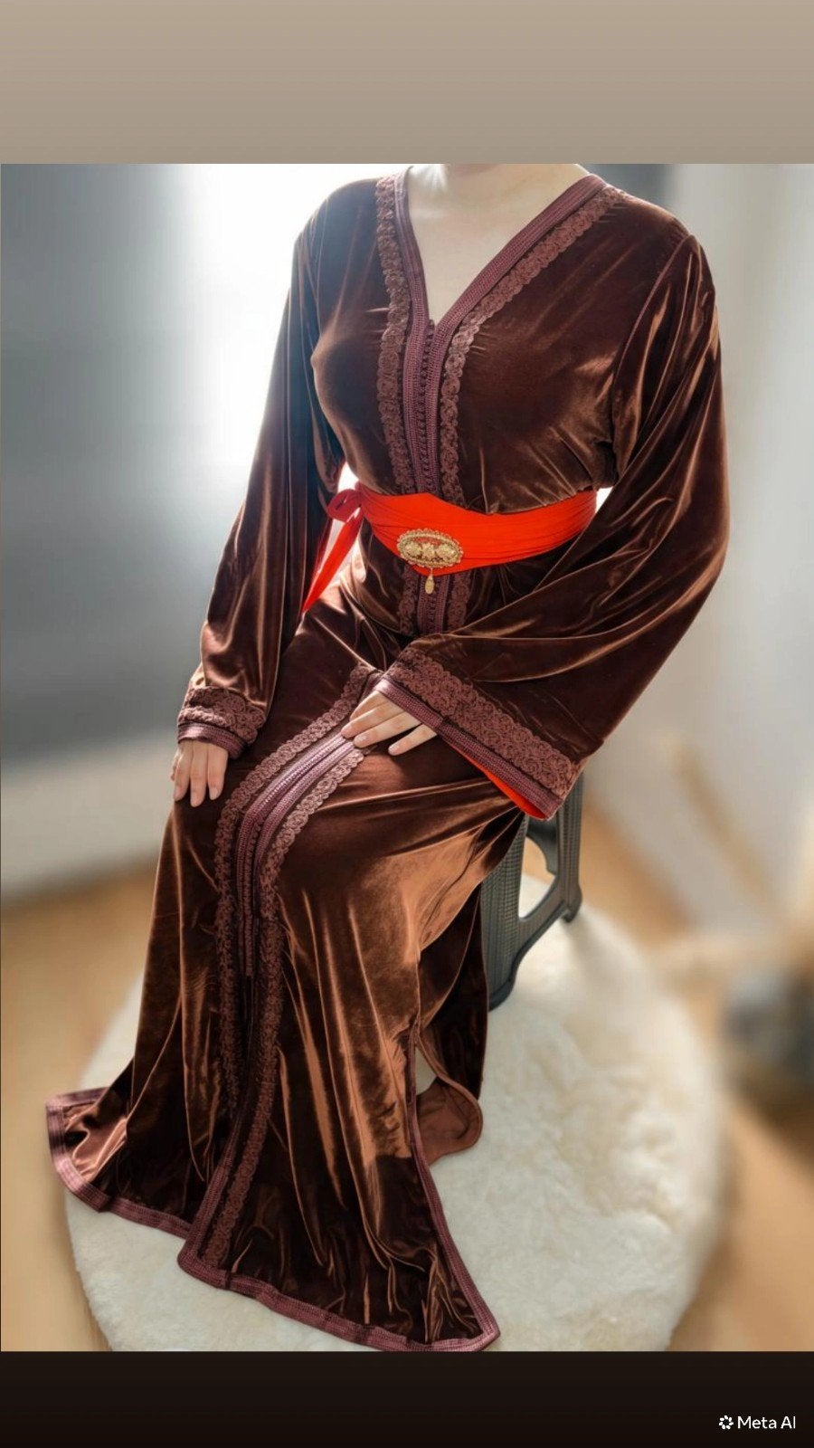 Elegante fluwelen kaftan met borduursel, Maat 38/40 (M), Bruin, Nieuw, Ophalen of Verzenden