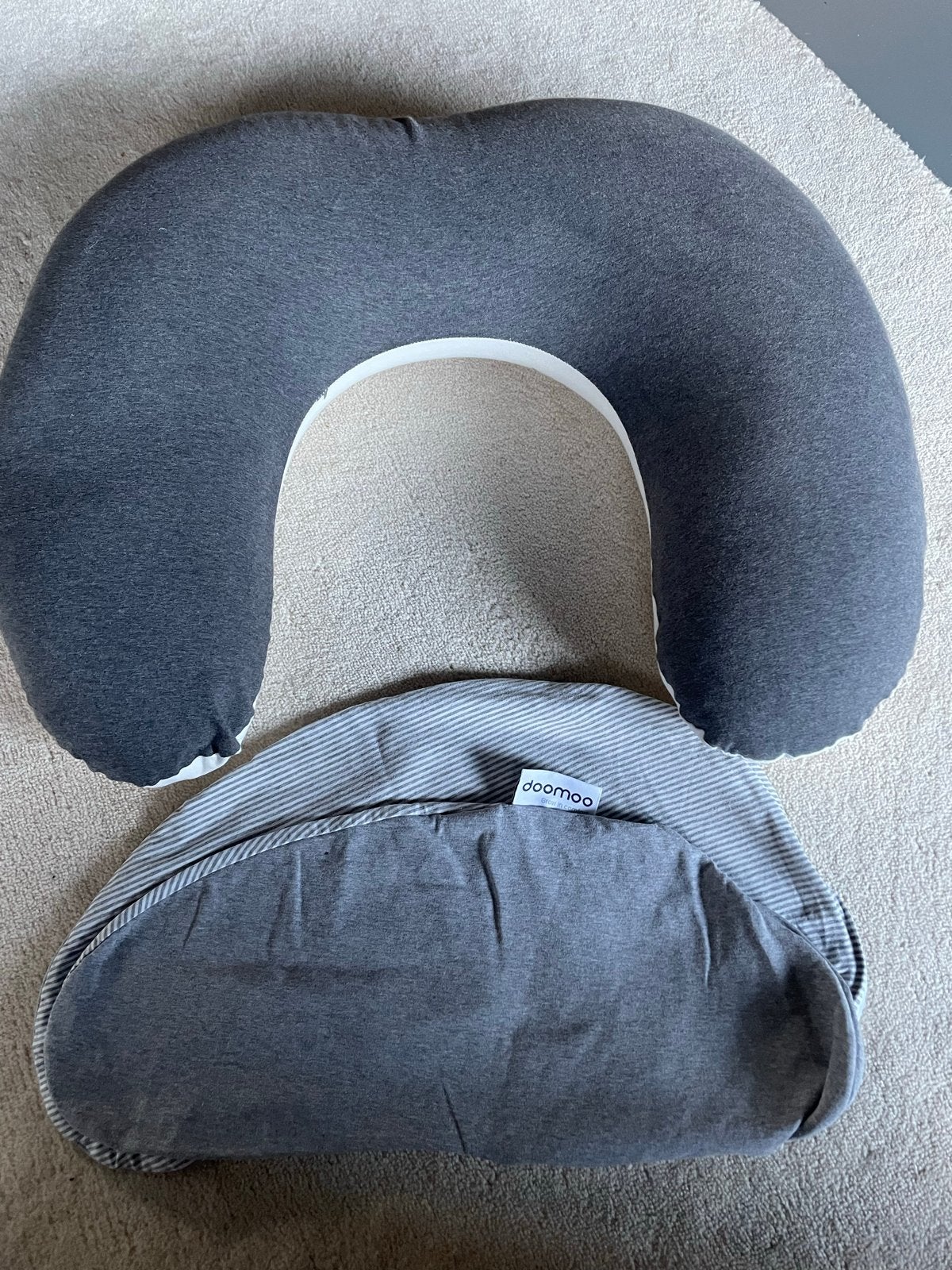 Doomoo Softy voedingskussen Light Grey / White Grey, Kinderen en Baby's, Ophalen of Verzenden, Gebruikt