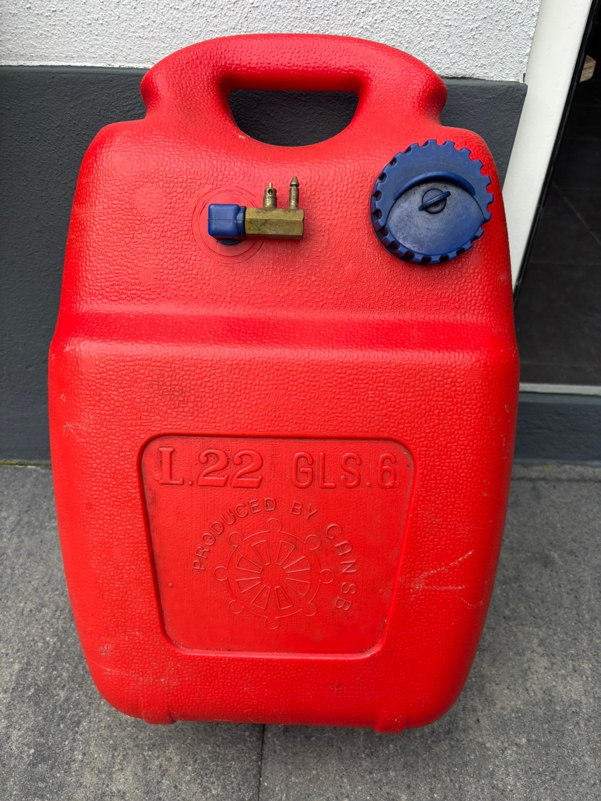 #Schitterende rodere brandstoftank van 22 liter #, Watersport en Boten, Ophalen of Verzenden, Zo goed als nieuw, Motor en Techniek