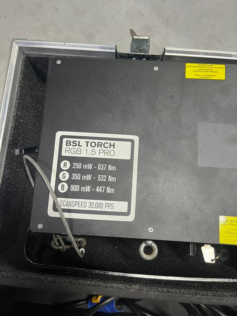 Bsl laser in flightcase op maat gemaakt, Ophalen, Zo goed als nieuw, Laser