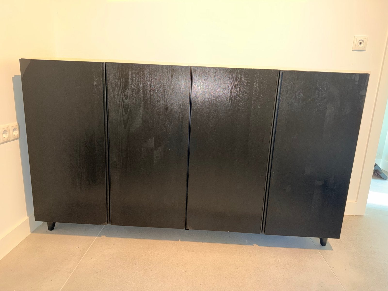 Zwart dressoir met 4 deuren, Ophalen, Gebruikt