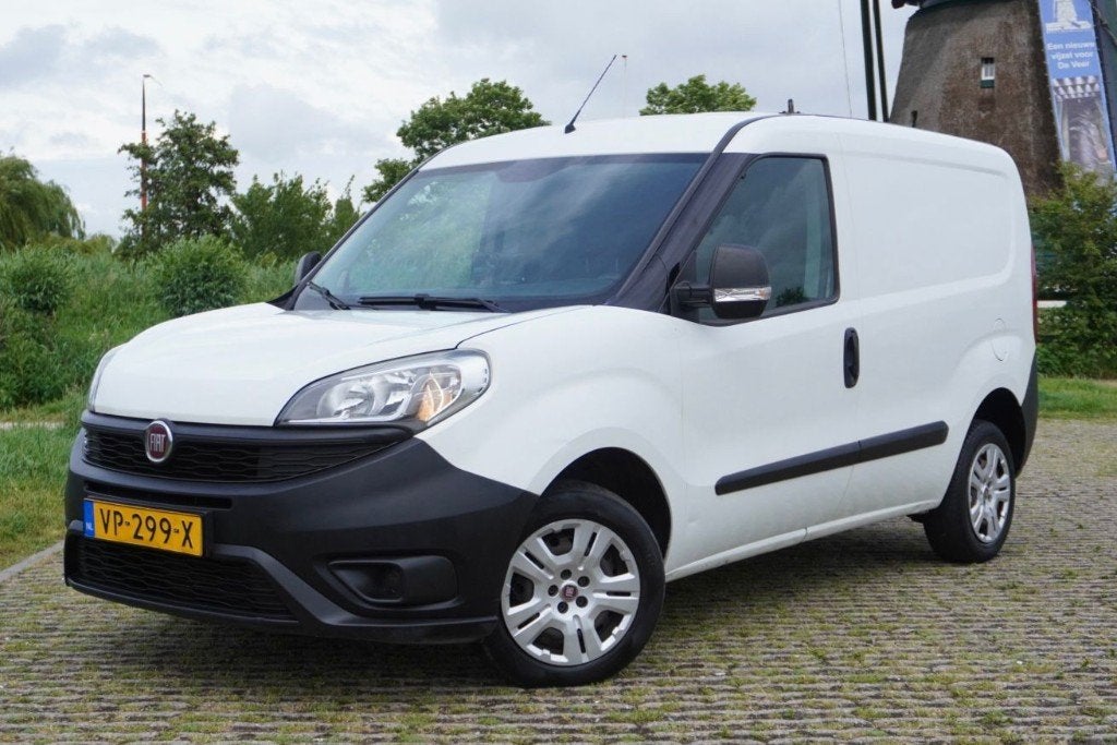 Fiat Doblo 1.3 MJ 16V- 2015 - NAP - Carplay, Auto's, Voorwielaandrijving, Euro 5, 74 pk, Zwart