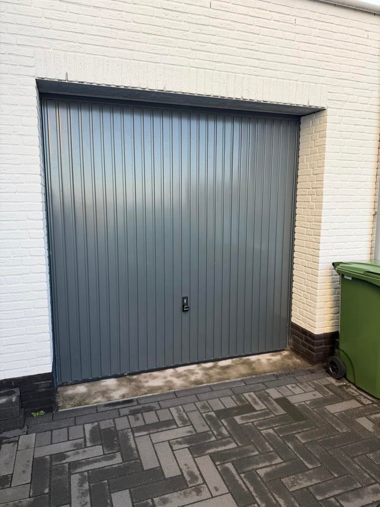 Hormann garagedeur, Ophalen, Garagedeur, Zo goed als nieuw, Metaal