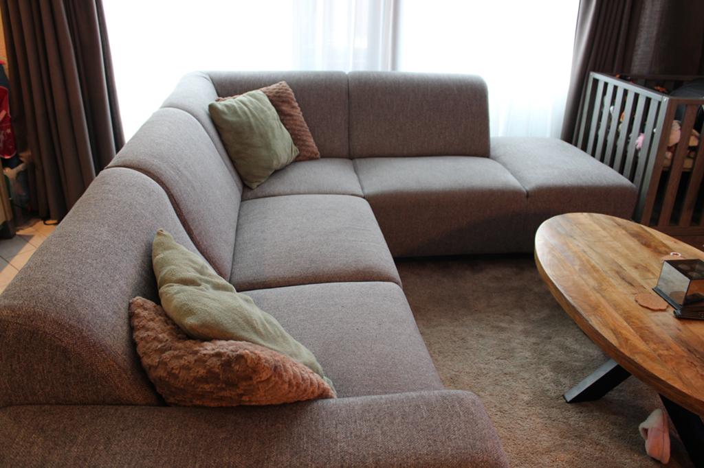 Prachtige ruime hoekbank / loungebank – super nette staat!, Ophalen, 250 tot 300 cm, Hoekbank, Zo goed als nieuw