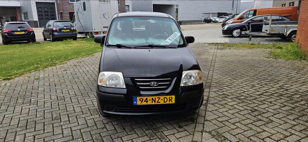 Hyundai Atos 1.1 2004 Zwart aut, Auto's, 31 €/maand, 4 cilinders, Zwart, Origineel Nederlands