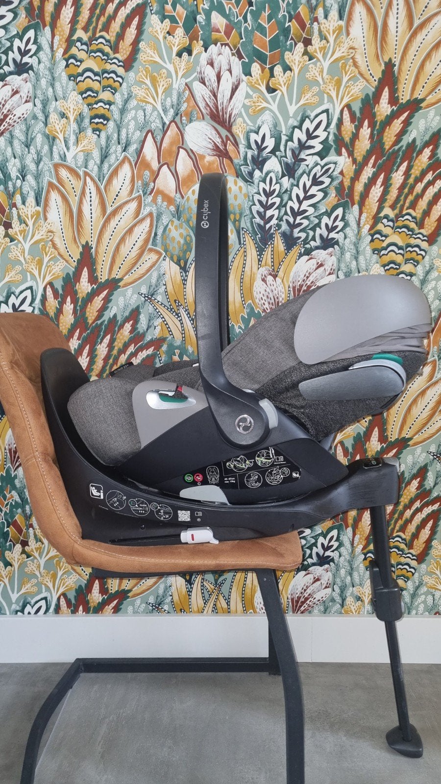 Cybex Cloud Z2 i-Size autostoel + babyverkleiner + Base Z2, Verstelbare rugleuning, Gebruikt, Isofix, 0 t/m 13 kg