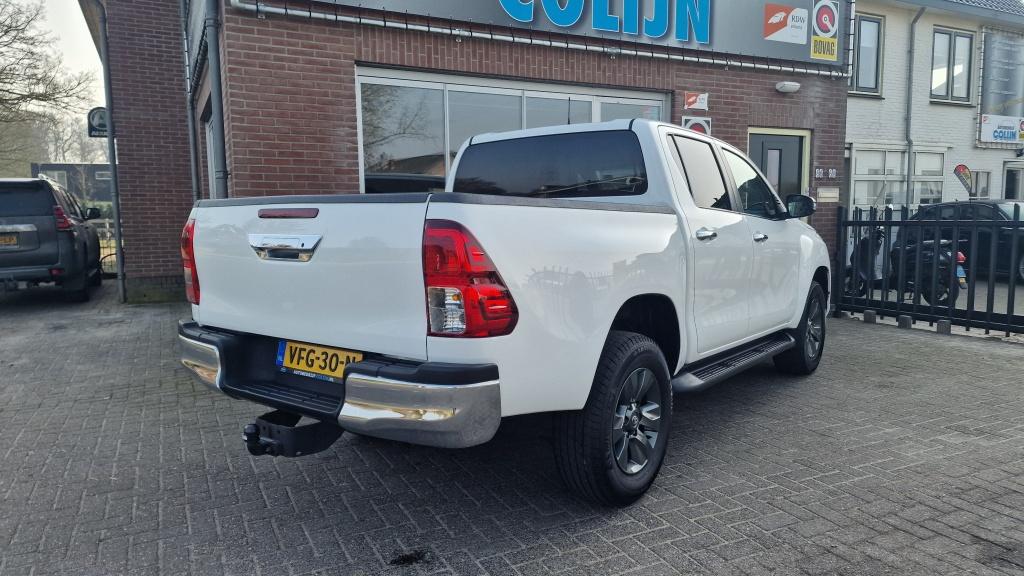 Toyota Hilux 2.4 D-4D-F DC 4WD Professional, Unieke staat!, Auto's, Bestelauto's, Stof, Gebruikt, 4 cilinders, 150 pk