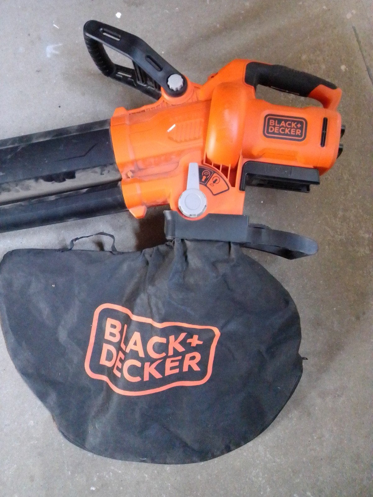 Gratis bladblazer bladzuiger - motor werkt niet goed meer, Ophalen, Gebruikt, Black and Decker, Accu