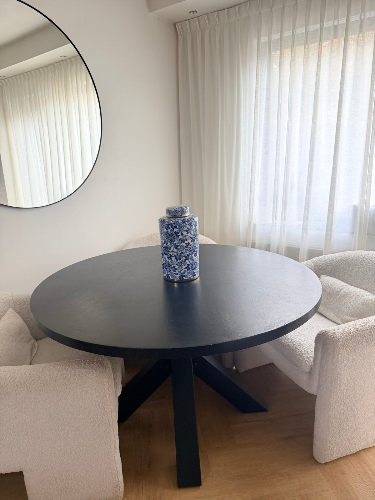 Ronde eikenhouten eettafel zwart – 130 cm – op maat gemaakt, Ophalen, Gebruikt, 100 tot 150 cm, Vijf personen of meer