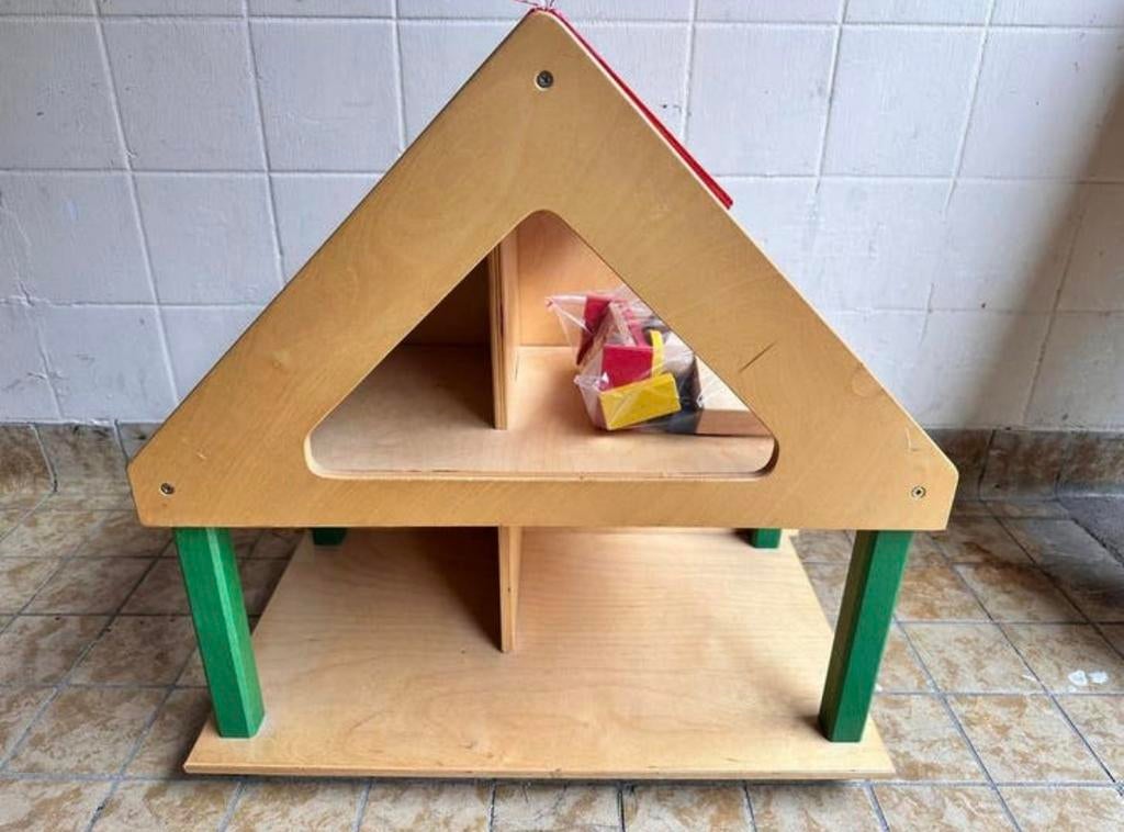 Groot Houten Poppenhuis met Meubeltjes, Ophalen, Poppenhuis, Gebruikt, -