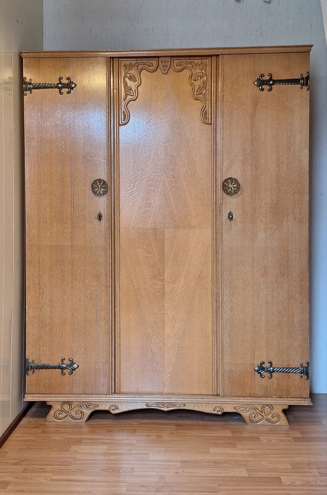 Vintage houten kast, Ophalen, Gebruikt, 100 tot 150 cm, 150 tot 200 cm