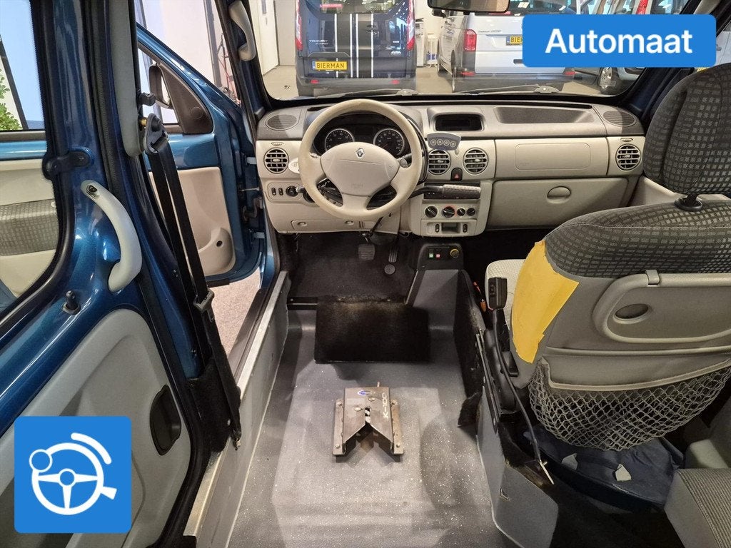 Renault Kangoo Rolstoelauto Automaat - Rolstoel voorin Handb, Auto's, Automaat, 12 maanden, Stof, Gebruikt