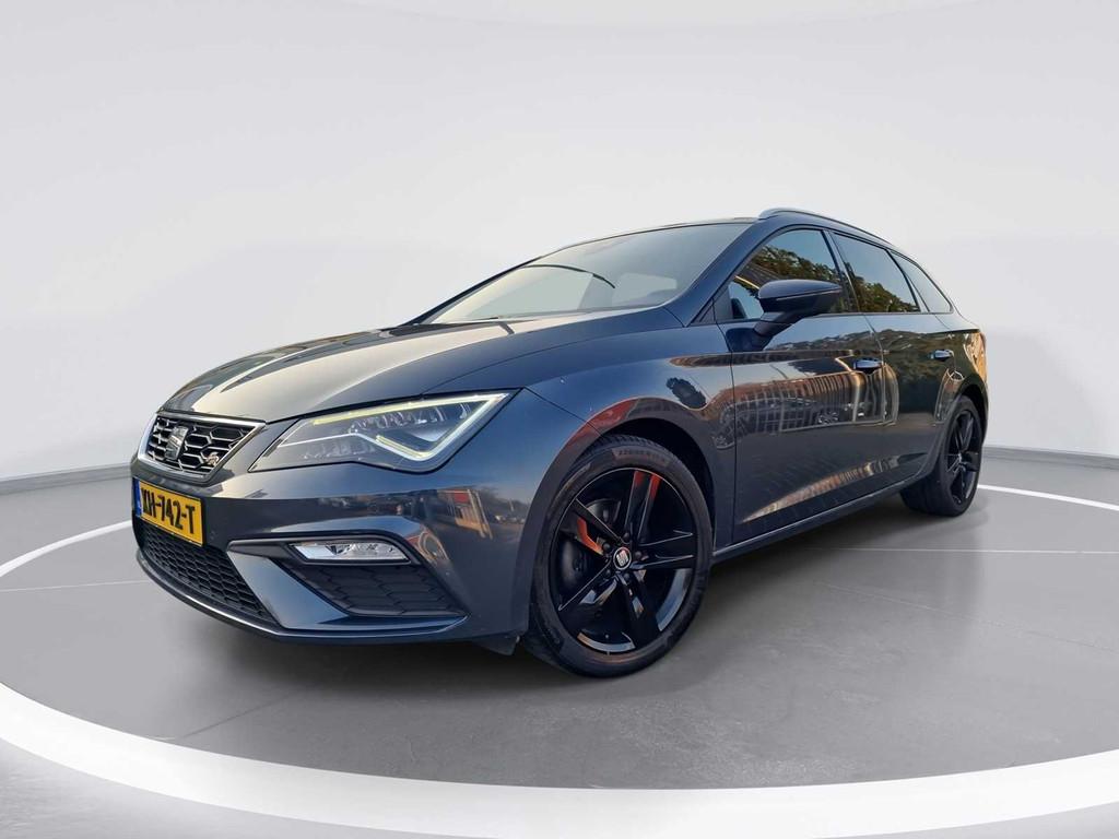 SEAT Leon ST 1.5 TSI FR | XH-742-T, Auto's, Seat, Bedrijf, Leon, Benzine, Euro 6, Stationwagon, Handgeschakeld, Origineel Nederlands
