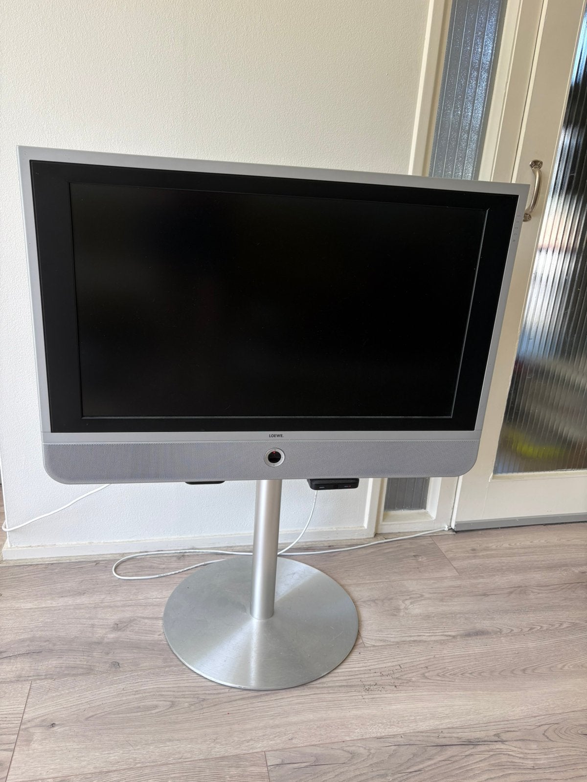 Loewe modus 37 inch tv, 50 Hz, 80 tot 100 cm, Zo goed als nieuw, Ophalen