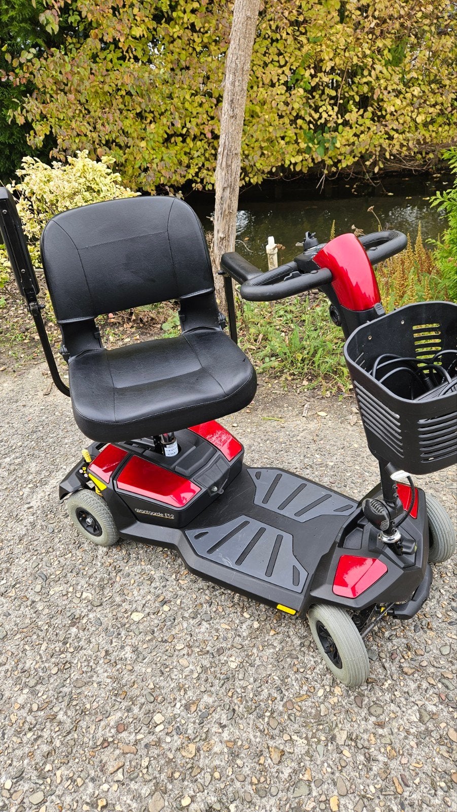 Pride Avantgarde opvouwbare/deelbare kleine scootmobiel 👈🏻, Ophalen, Zo goed als nieuw