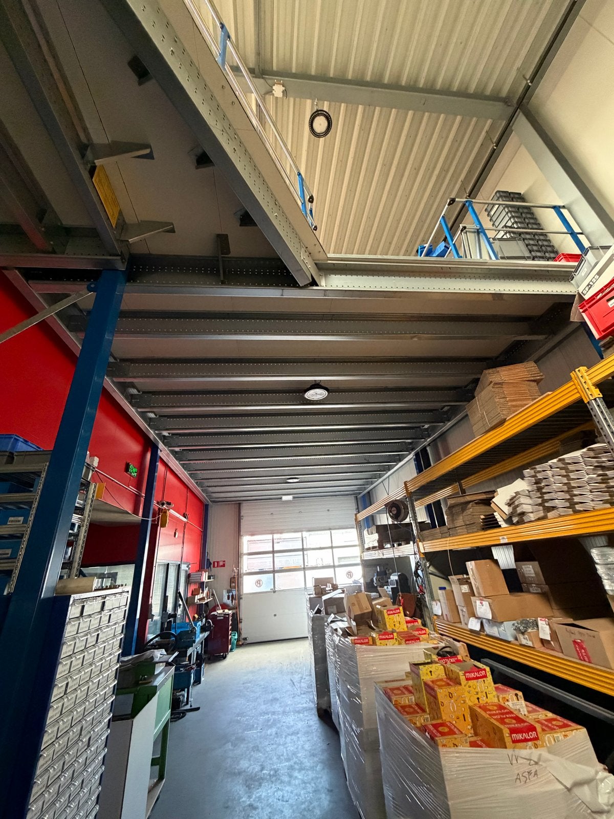 Verdiepingsvloer 100m2 + 60m2, 4m hoog met trap, Ophalen of Verzenden