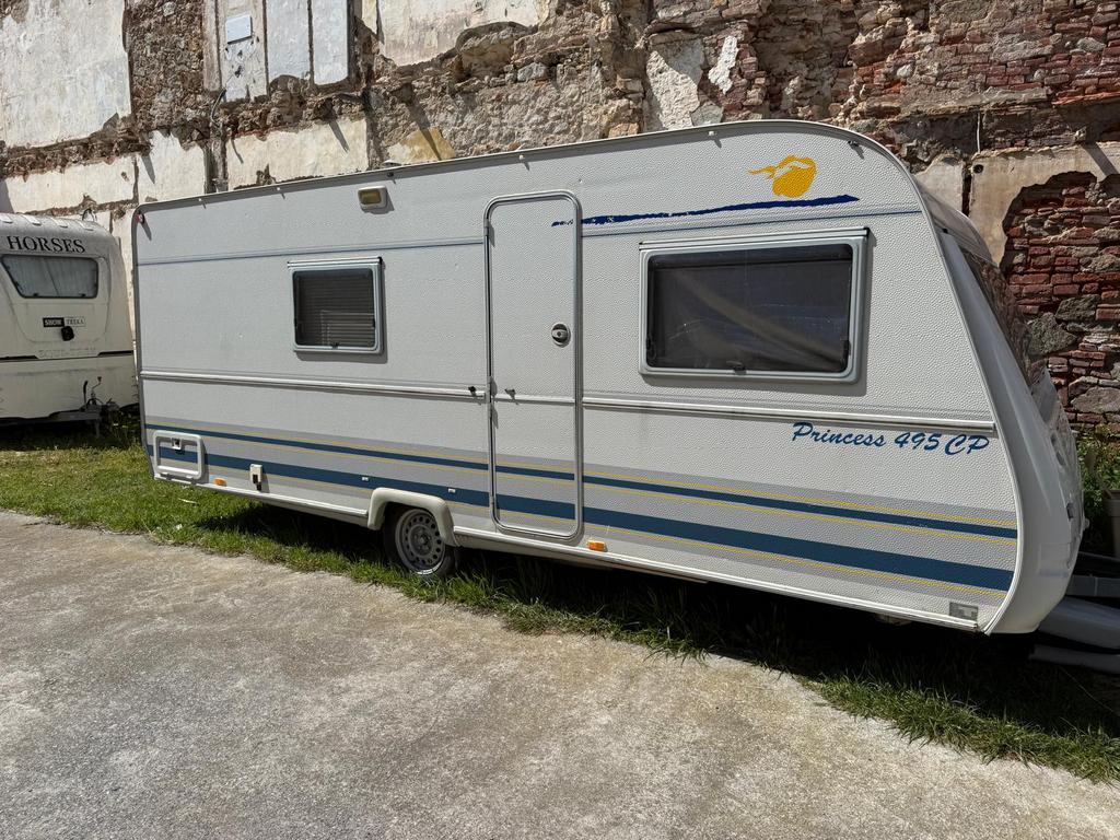 Caravans te koop - Costa Brava, Spanje, Caravans en Kamperen, Rondzit, Hobby, Airco, Particulier