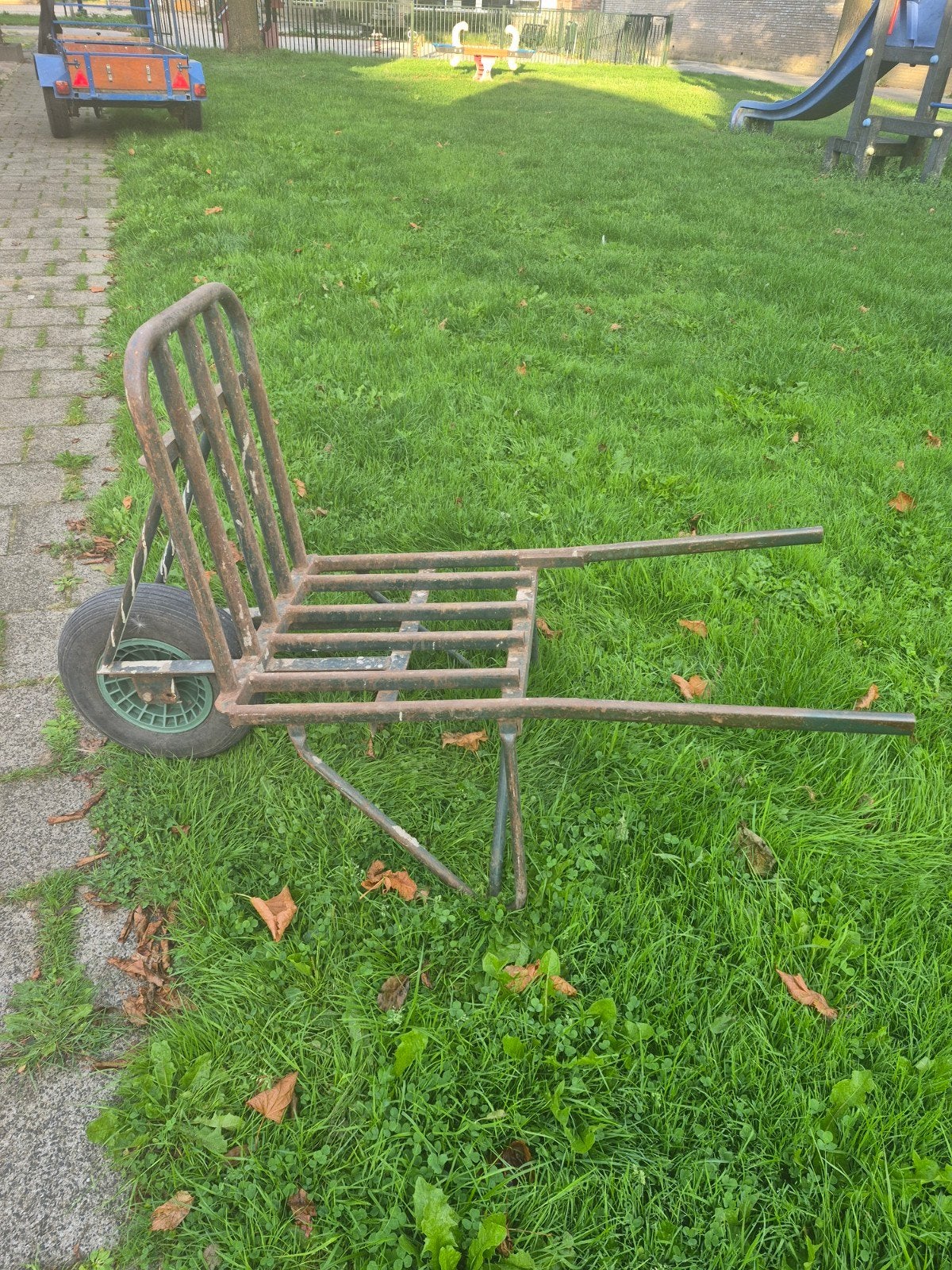 steen kruiwagen, Ophalen, Gebruikt