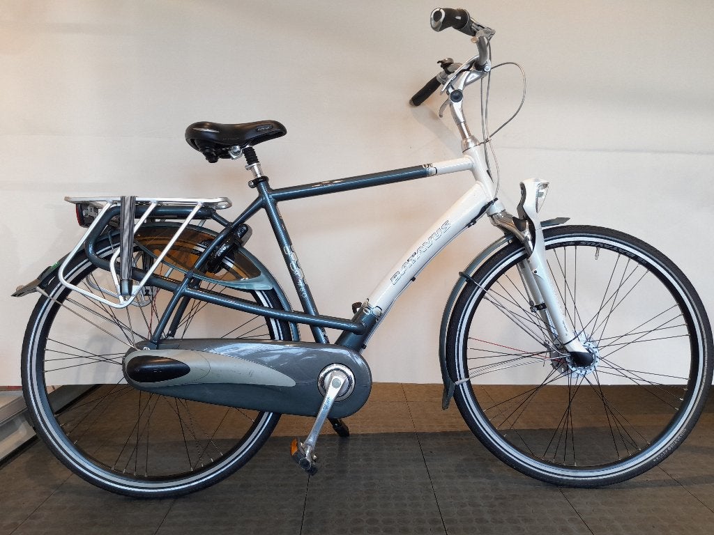 28 inch Batavus Mambo met 8 versnellingen en vering., Ophalen, Versnellingen, Batavus, Zo goed als nieuw