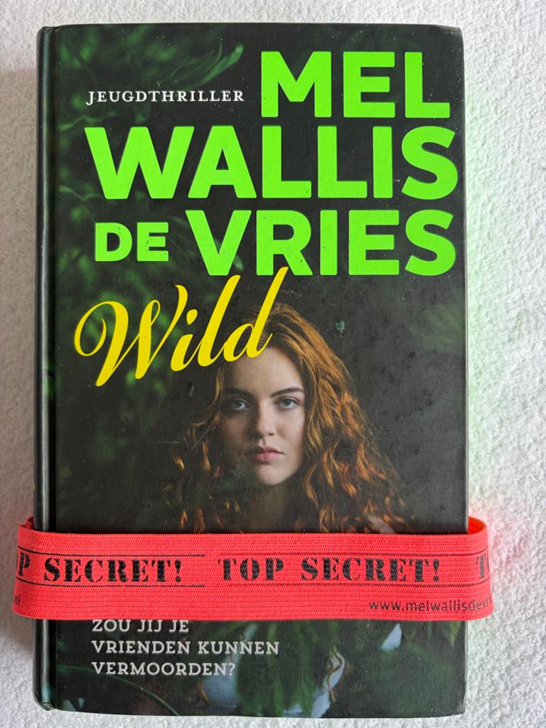 Wild - Mel Wallis de Vries (Jeugdthriller), Ophalen of Verzenden, Zo goed als nieuw, Nederland