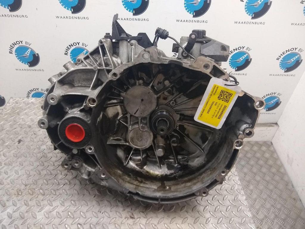 VOLVO V40 2.0 D4 OC. RACE BNS  TRANSMISSIE / VERSNELLINGSBAK, Ophalen of Verzenden, Gebruikt, Stiba lid