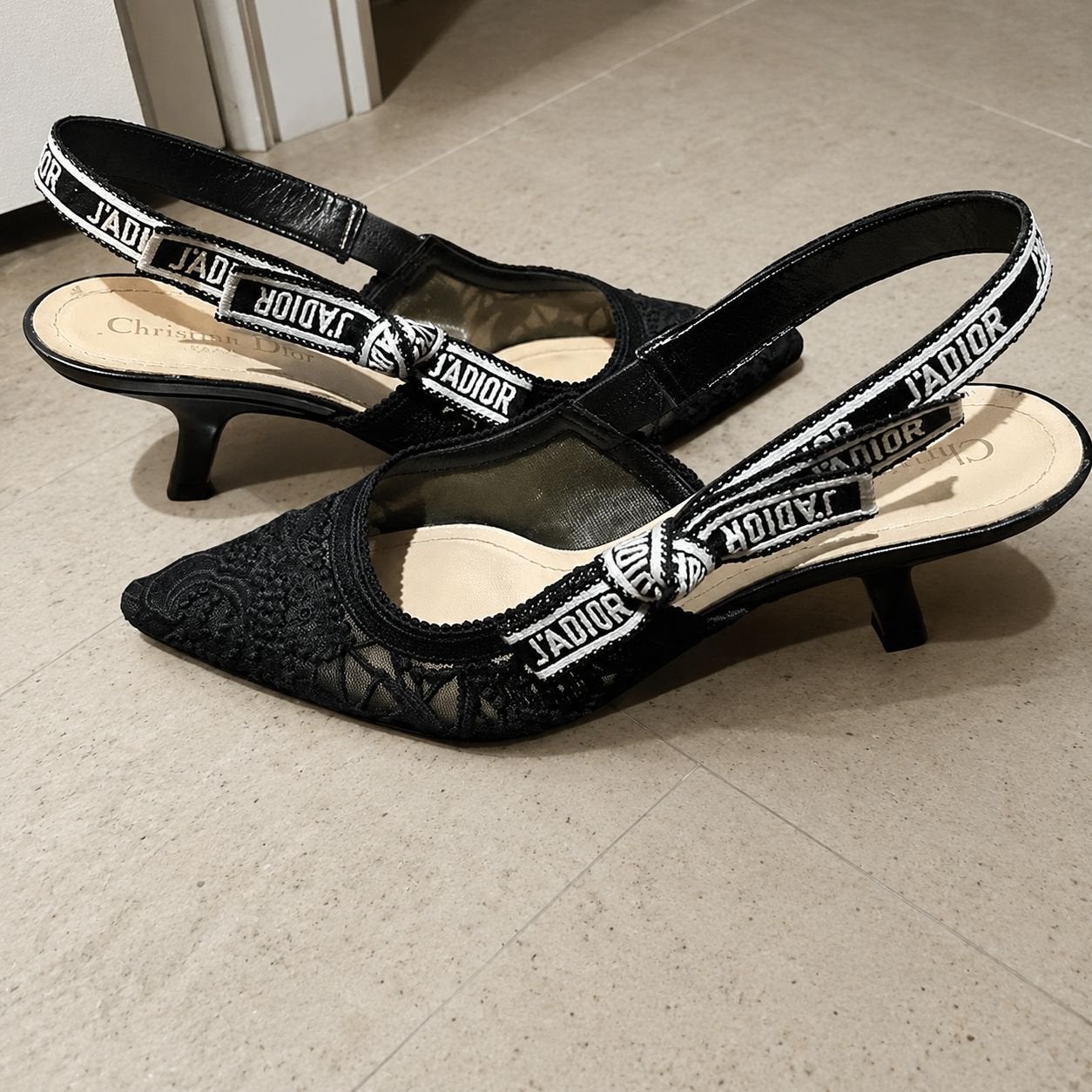 Christian Dior Pumps Hakken - Elegant en Stijlvol, Ophalen of Verzenden, Zo goed als nieuw, Zwart, Pumps
