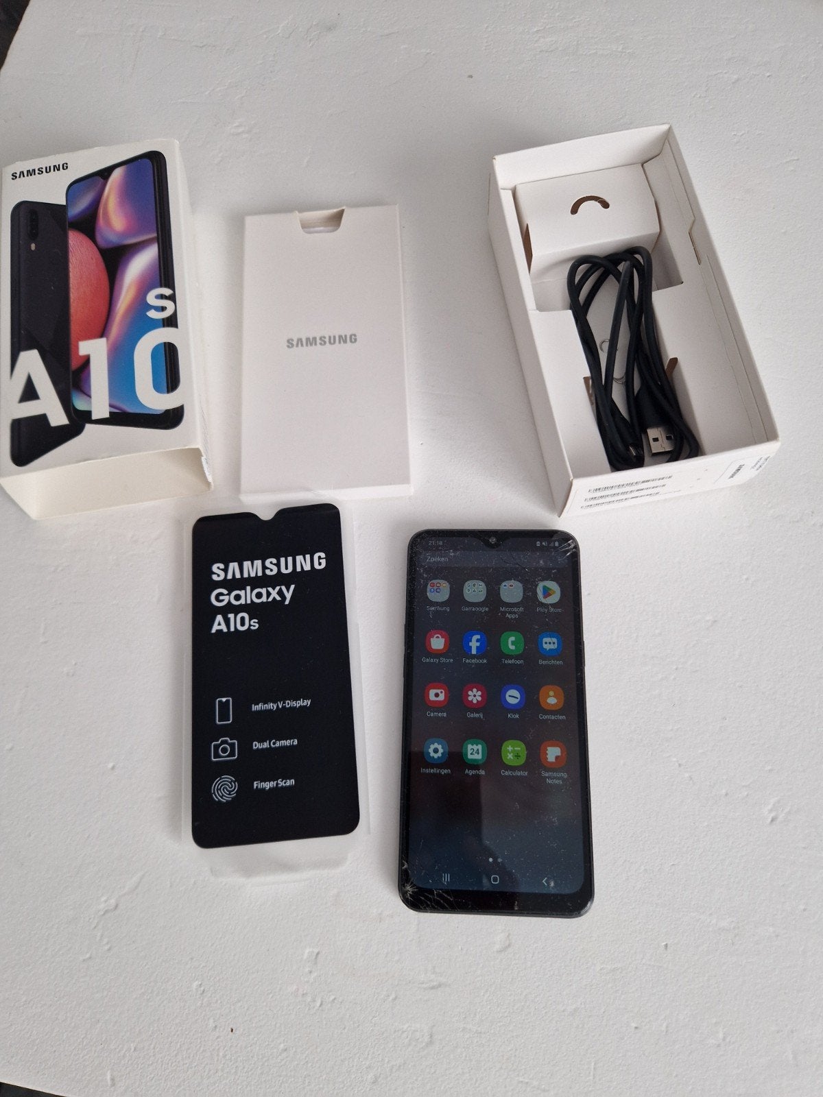 Samsung Galaxy A10s - Barstjes, maar werkt goed, Ophalen, Gebruikt, 6 megapixel of meer