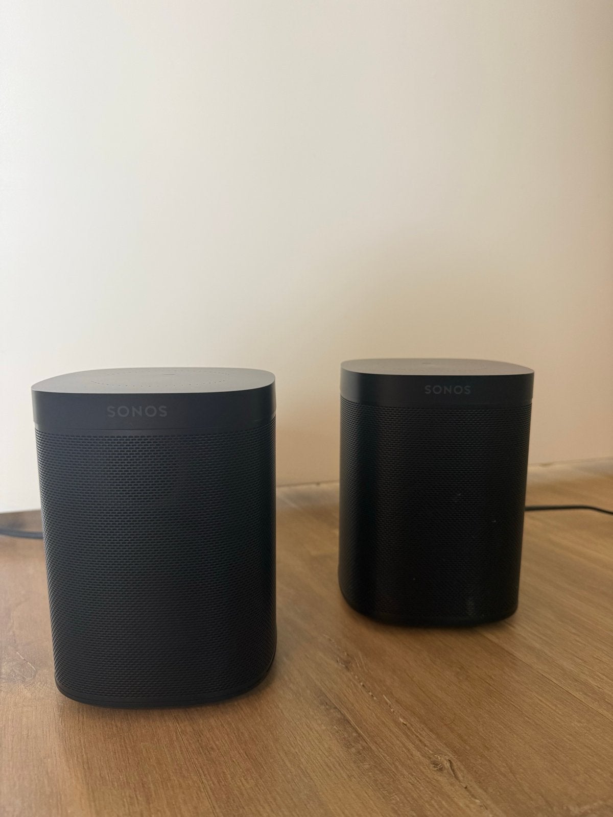 Sonos One (Gen 2) - Zwarte Slimme Speakerset (2 stuks), Slimme speaker, WiFi, Ophalen of Verzenden, Zo goed als nieuw