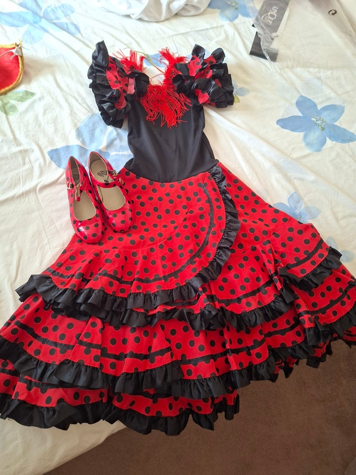 Flamenco jurk en schoenen maat 35, Carnaval, Ophalen of Verzenden, Kleding, Maat 34 (XS) of kleiner
