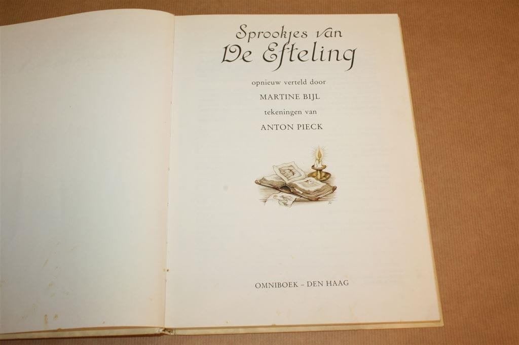 Sprookjes van De Efteling - Martine Bijl, Anton Pieck, Boeken, Ophalen of Verzenden, Gelezen