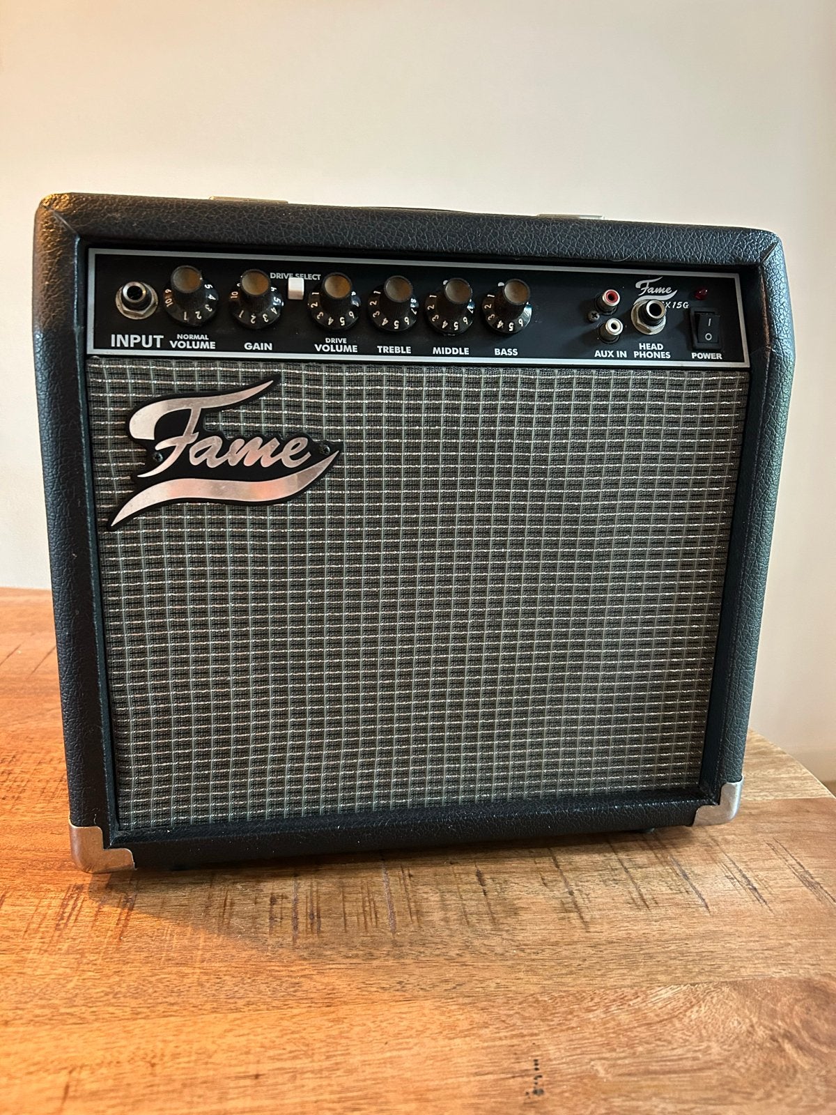 Fame GX15G Gitaarversterker - Compact en Krachtig, Muziek en Instrumenten, Versterkers | Bas en Gitaar, Ophalen, Gebruikt, Gitaar