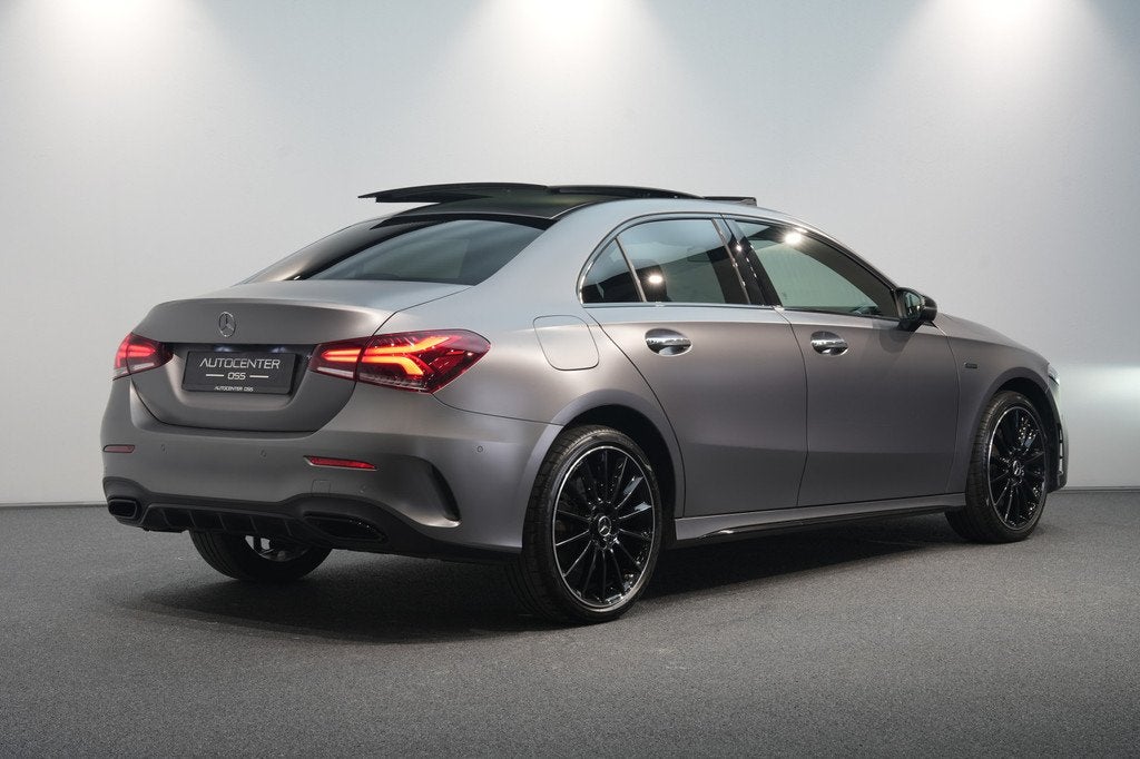 Mercedes-Benz A-Klasse 250 e Limousine AMG MAGNO MAT  VOL, 12 maanden, Gebruikt, Zwart, 4 cilinders