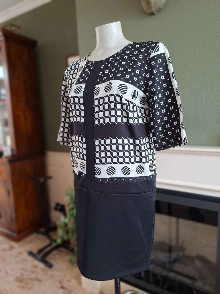 Sandro Ferrone M 40 38 jurk zwart wit nieuw, Kleding | Dames, Maat 38/40 (M), Verzenden, Zwart, Sandro Ferrone