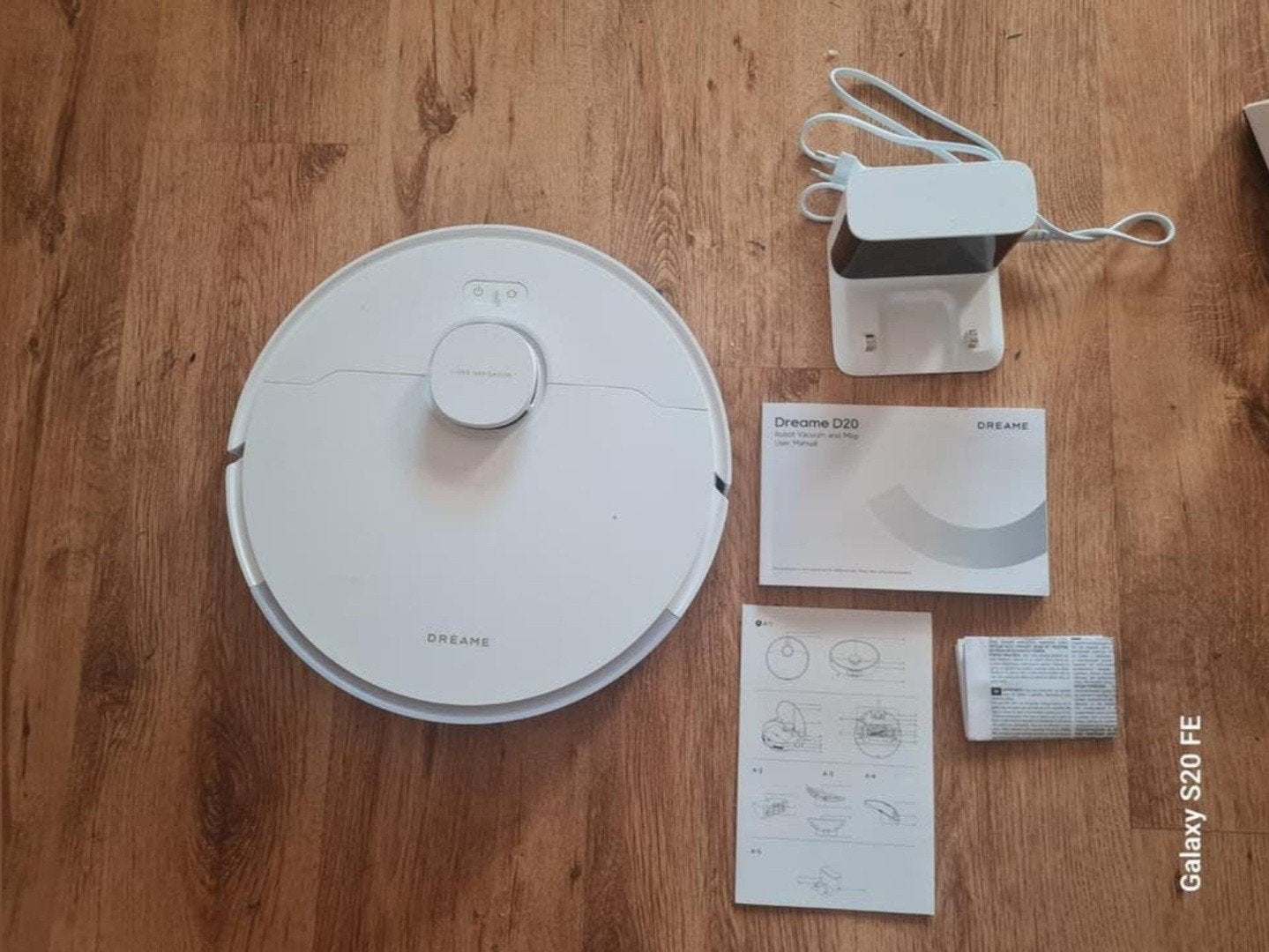 Dreame D20 Robotstofzuiger en Dweil - 2-in-1 Schoonmaak, Dreame, Dweilfunctie, Ophalen of Verzenden, Zo goed als nieuw