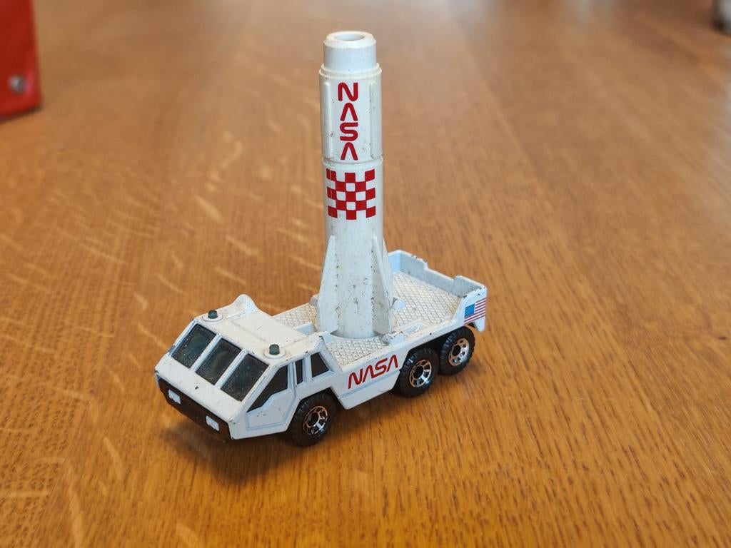 Matchbox Transporter Vehicle NASA Raket, Hobby en Vrije tijd, Ophalen of Verzenden, Zo goed als nieuw, Bus of Vrachtwagen