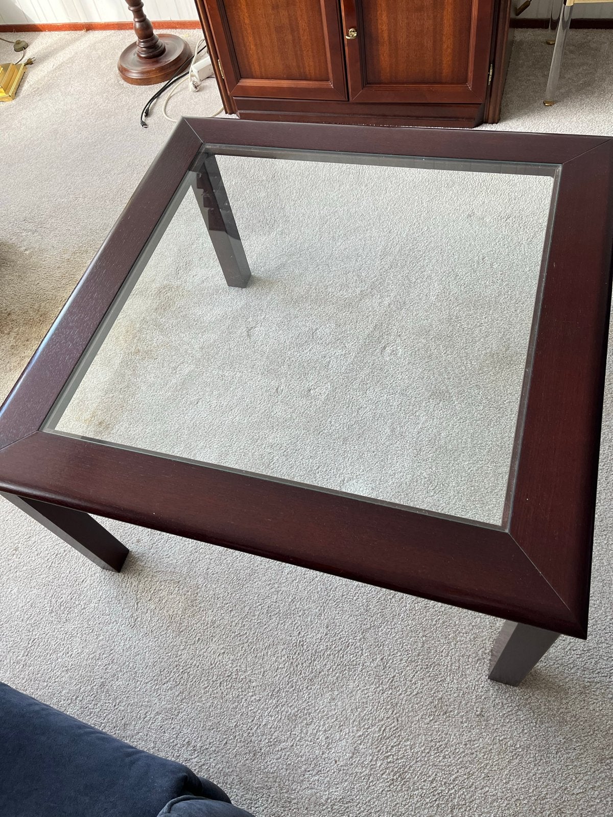 Salontafel met glazen blad en houten frame, Ophalen, Gebruikt, Vierkant, 50 tot 100 cm
