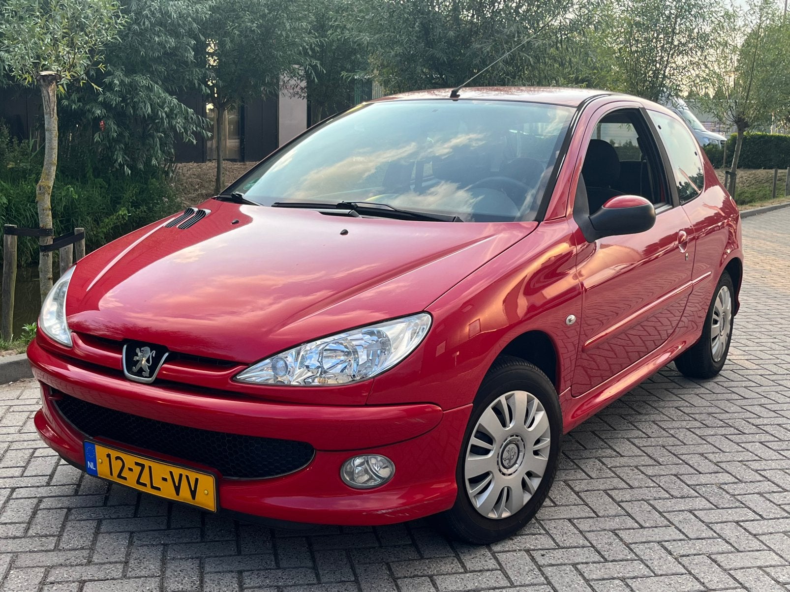 Peugeot 206 1.4 3D 2008 / AIRCO / 75.000 KM NAP / NWE APK *, Voorwielaandrijving, 31 €/maand, 4 cilinders, Origineel Nederlands