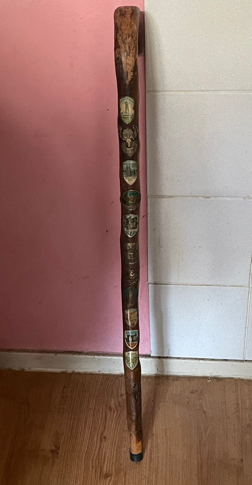 Vintage wandelstok met veel decoratie GRATIS, Diversen, Ophalen, Zo goed als nieuw