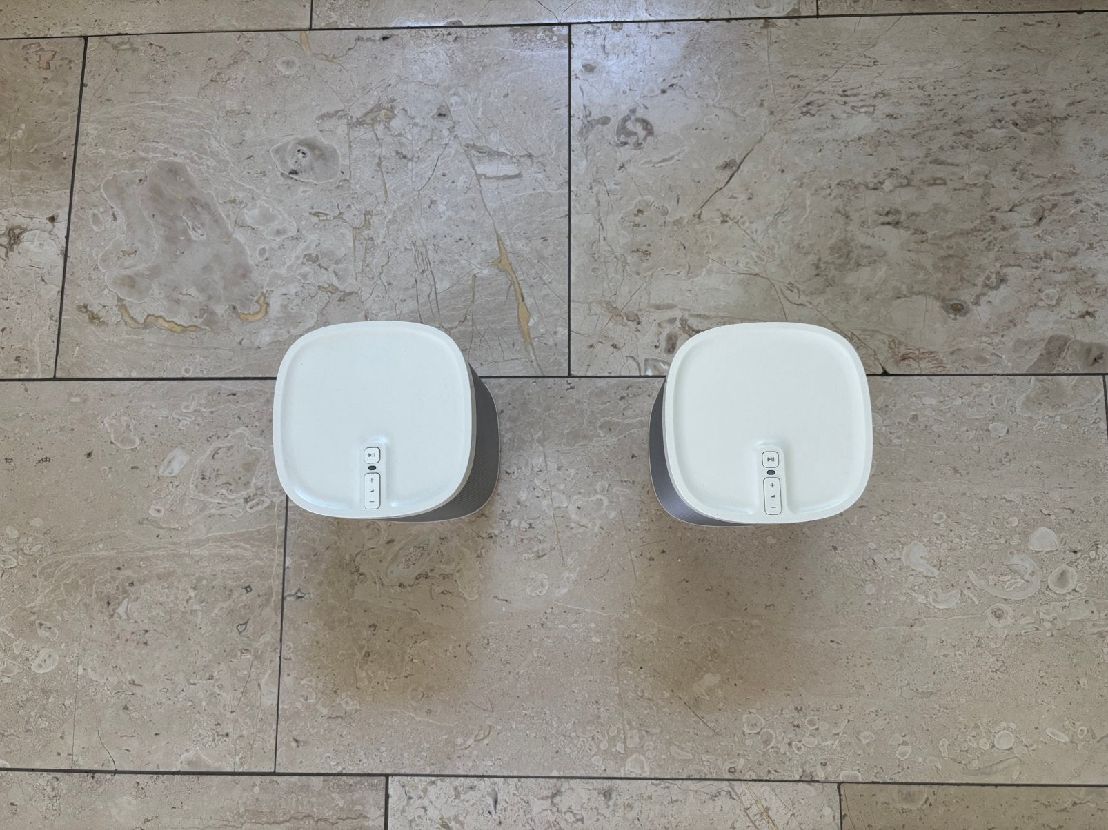 Foto 5 van 2x Sonos Play 1 Wit + Muurbeugels | Inclusief Garantie