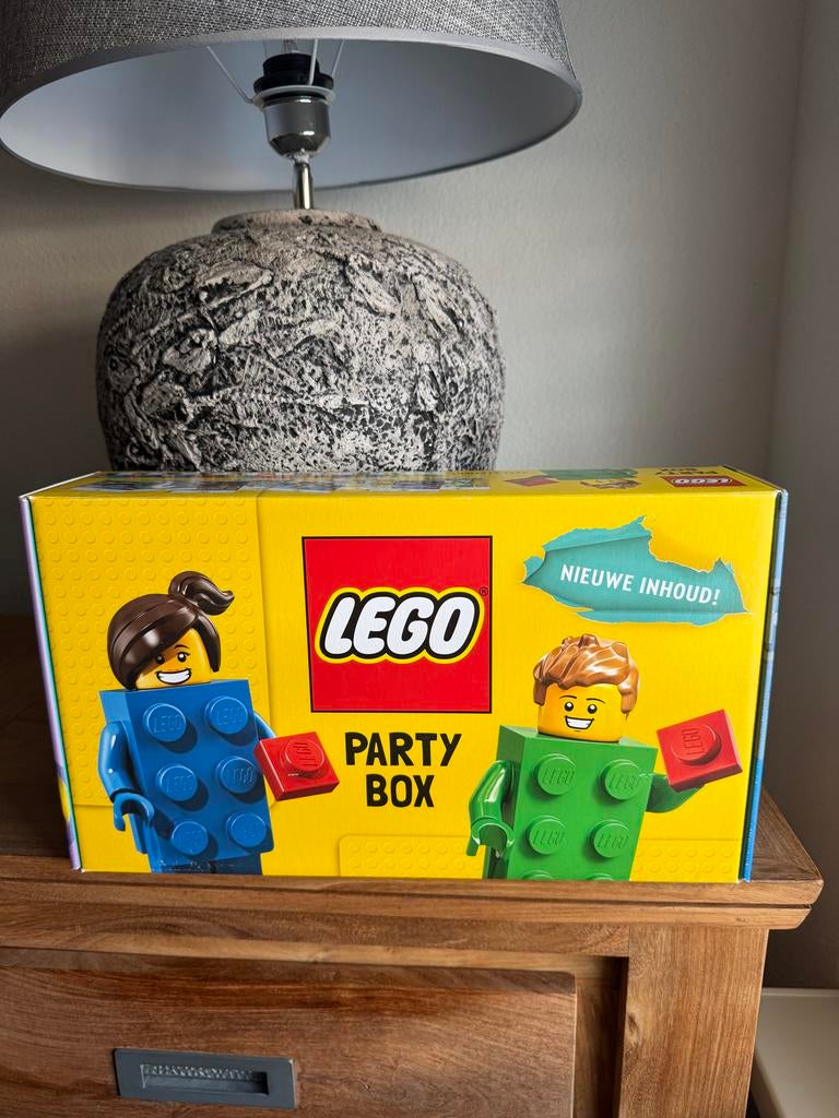 Nieuwe LEGO Party Box - Ideaal voor feestjes!, Ophalen of Verzenden, Nieuw, Complete set, Lego