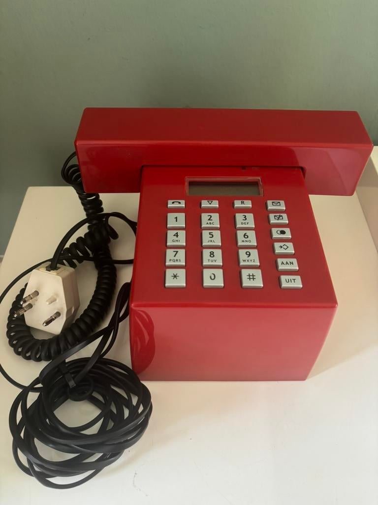 Vintage rode design telefoon Jan des Bouvrie KPN, Telecommunicatie, Vaste telefoons | Niet Draadloos, Ophalen of Verzenden, Gebruikt