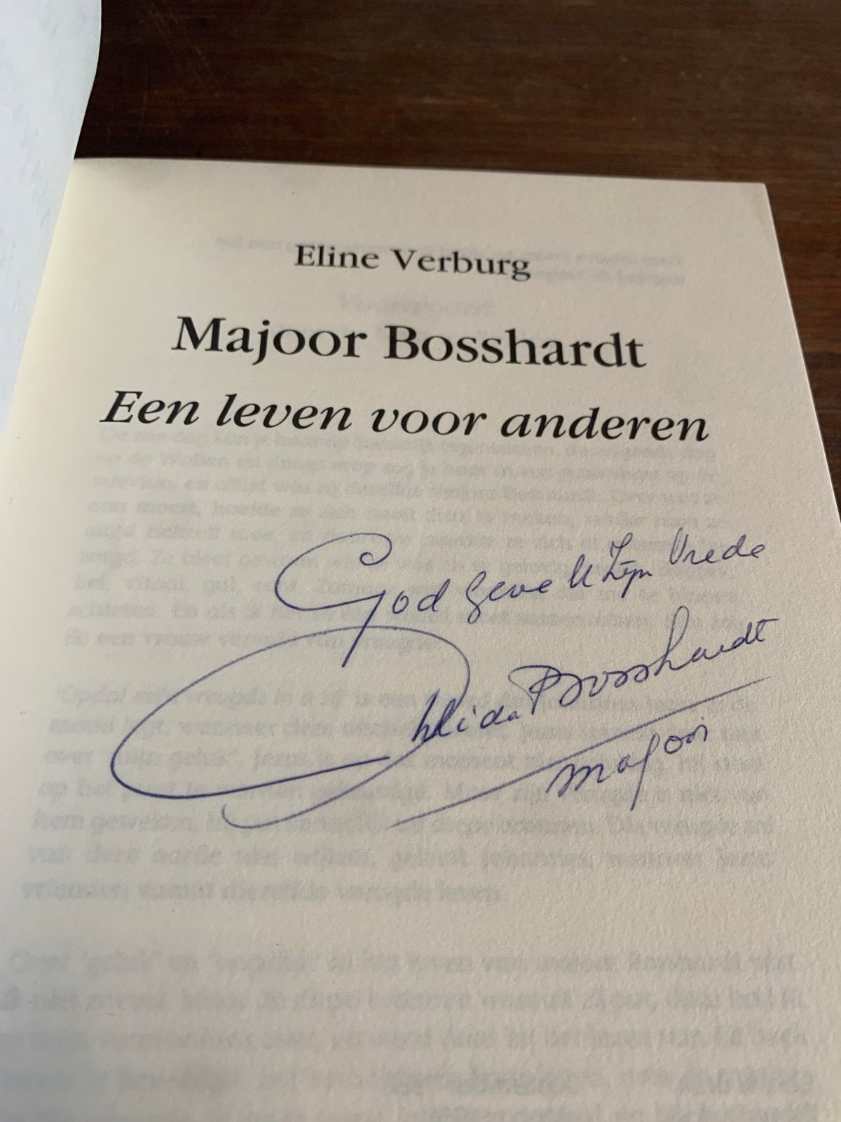 Majoor Bosshardt: Een leven voor anderen - Eline Verburg, Boeken, Biografieën, Ophalen of Verzenden, Gelezen, Religie