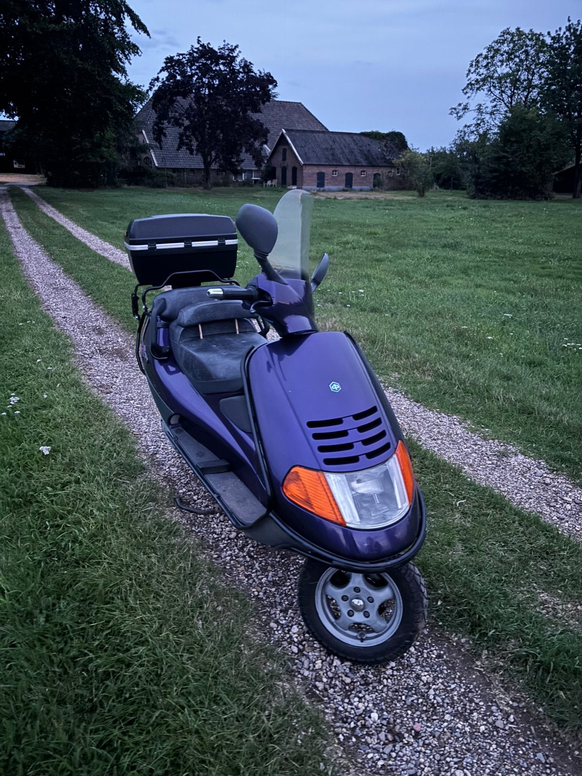 Piaggo hexagon 150cc LC, Fietsen en Brommers, Ophalen, Overige modellen, Zo goed als nieuw, Benzine