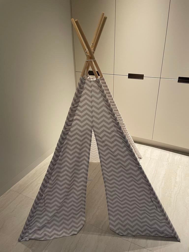 Tipi tent voor kinderen - grijs zigzag patroon, Ophalen, Zo goed als nieuw