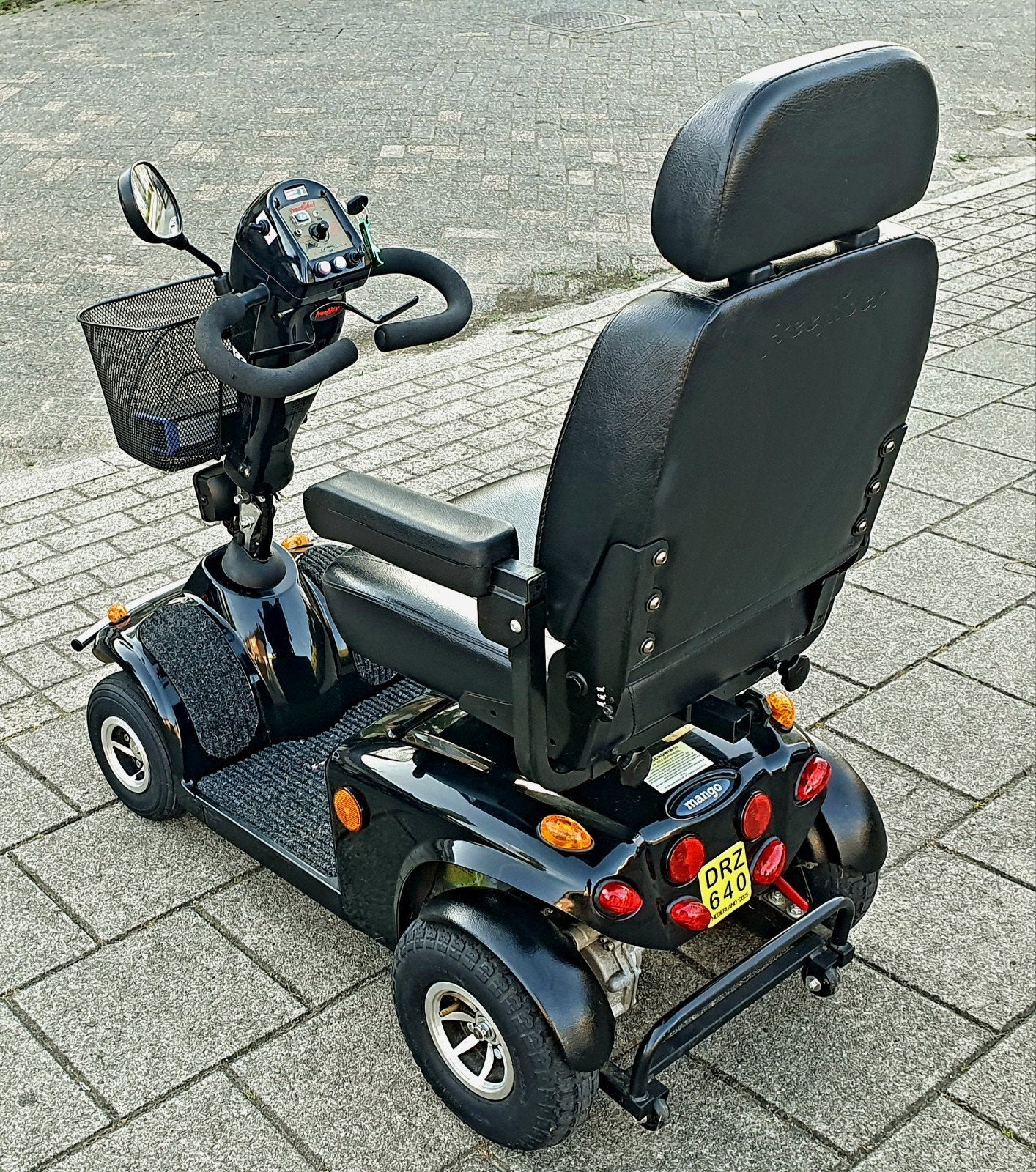 Nette 4 wiel scootmobiel merk Mango Panther NIEUWSTAAT, Zo goed als nieuw, 16 km/u of meer, 46 km of meer, Mango Panther