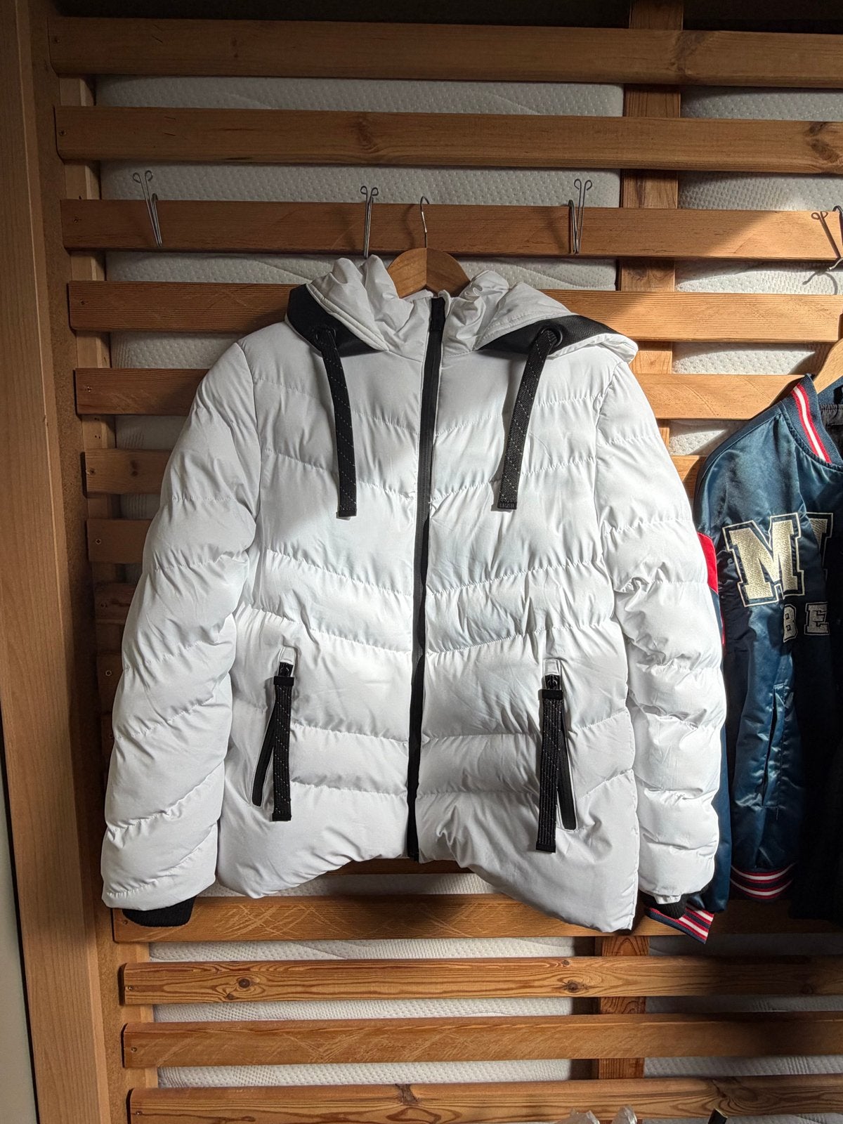 AMISU Puffer Jacket - Witte winterjas maat 36 (S), Ophalen, Zo goed als nieuw, Maat 36 (S), Wit
