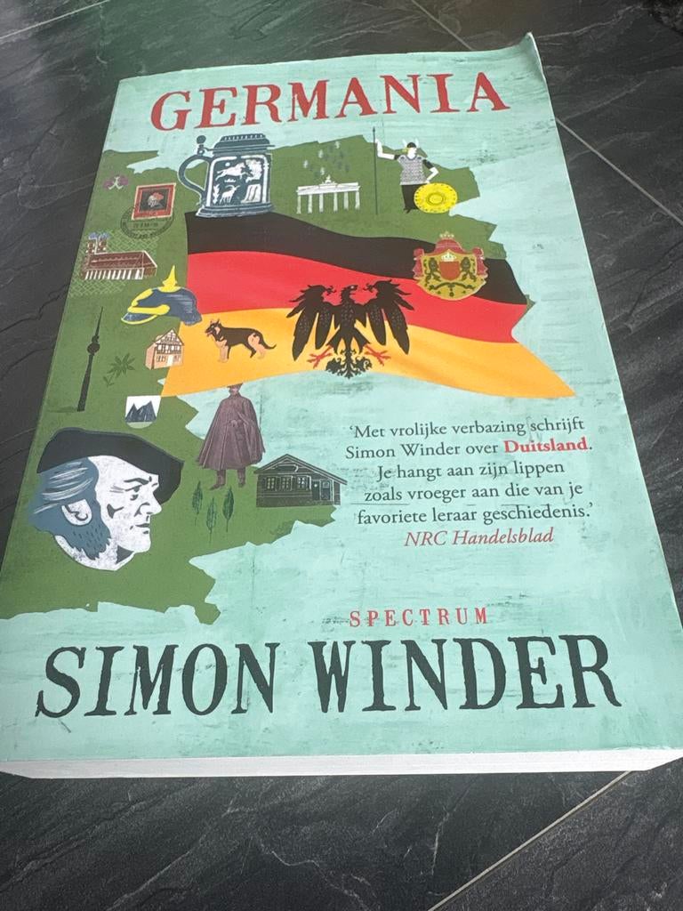 Germania - Simon Winder, Ophalen of Verzenden, 20e eeuw of later, Gelezen