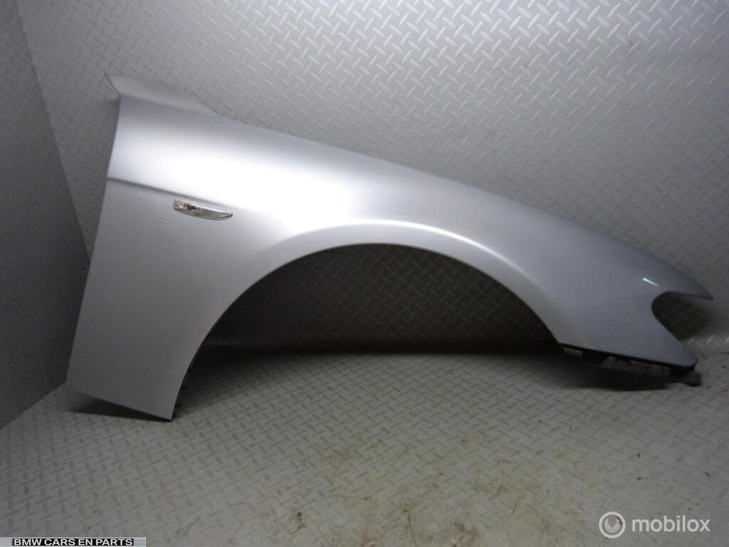 Rechter spatbord BMW 7-serie E65 grijs titan zilver 354, Gebruikt, Ophalen of Verzenden, BMW, BMW