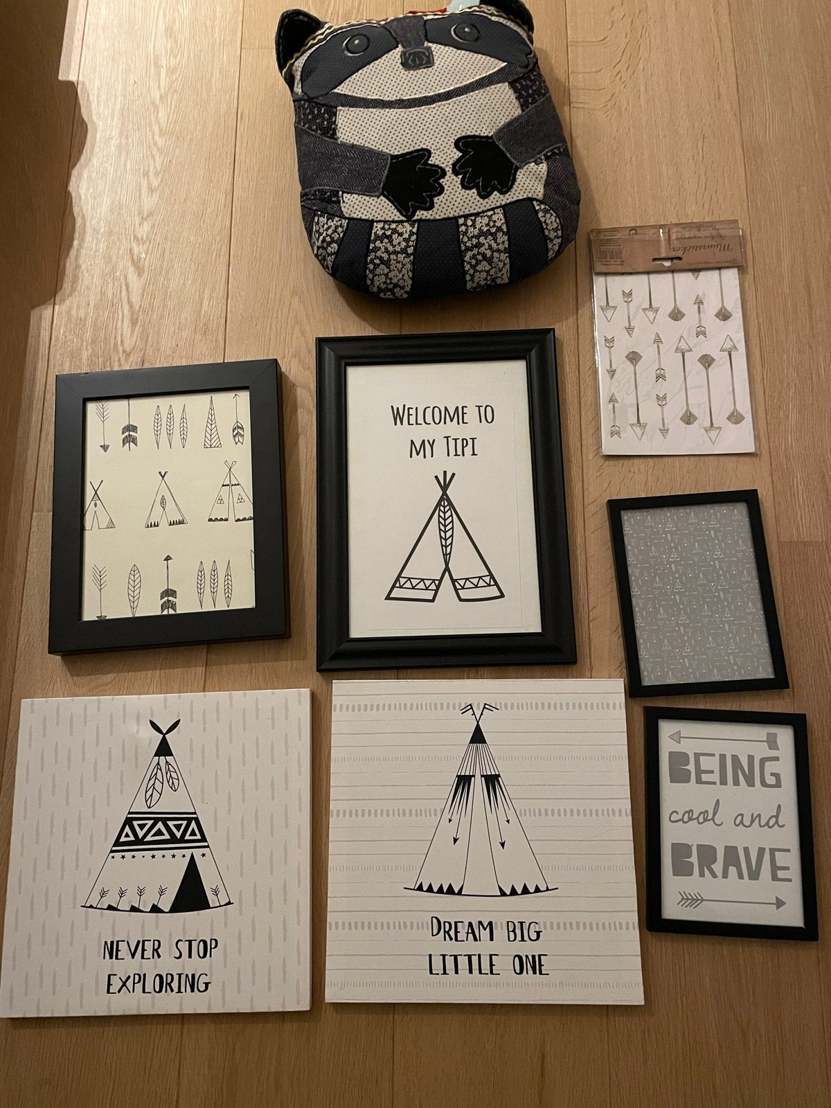 Decoratie set kinderkamer tipi-thema + Ferm Living behang, Gebruikt, Overige merken, Ophalen of Verzenden, Wanddecoratie