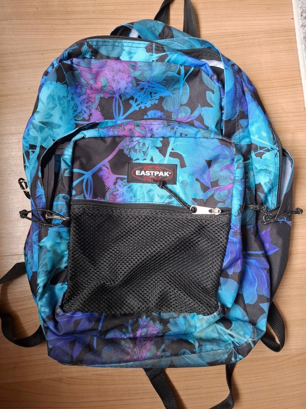 Eastpak Pinnacle School Rugtas Blauw/Paars/Zwart 38L, Ophalen of Verzenden, Gebruikt, 25 tot 40 cm, Eastpak